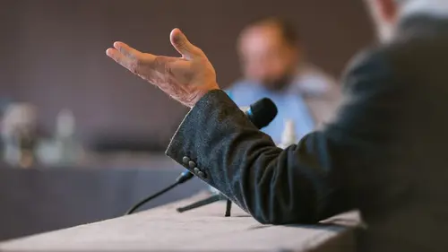 Casting L'invité politique