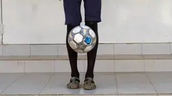 L'odyssée de la sandale en plastique