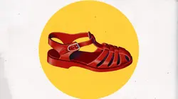 L'odyssée de la sandale en plastique