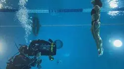 Visuel de L'oeil et la main