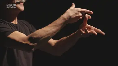 Qui a tué la langue des signes ?