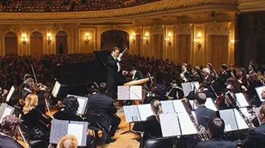 L'Orchestre du Tatarstan joue Glinka, Tchaikovski et Moussorgski