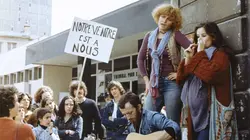 L'une chante, l'autre pas