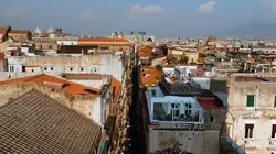 Visuel de La clinique des poupées à Naples : Une passion, un savoir-faire