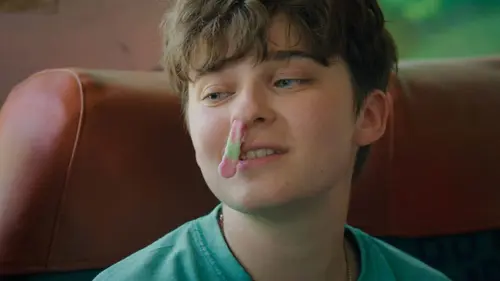 La Colo S01E01 Les jolies colonies