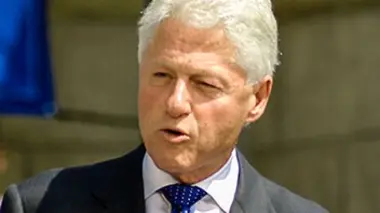 Bill Clinton vs George H.W. Bush