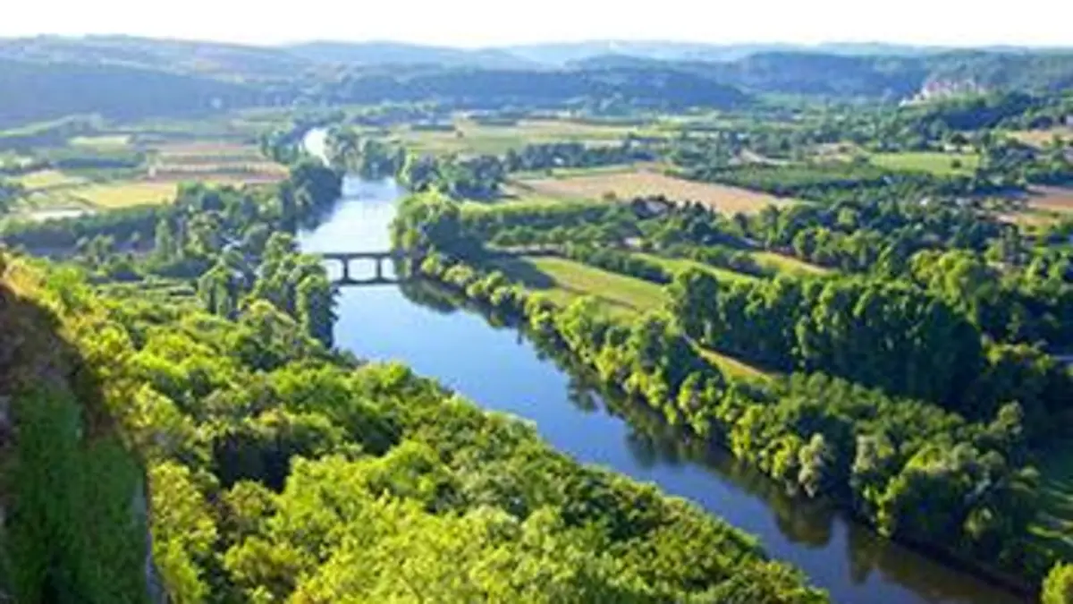 La Dordogne E02 Du Massif central à la bastide de Domme