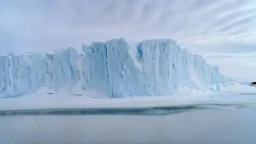 La face cachée des pôles