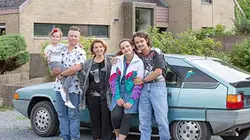 Visuel de La famille à remonter le temps : les années 80