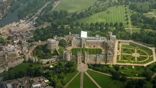La famille royale d'Angleterre : mariages et destins