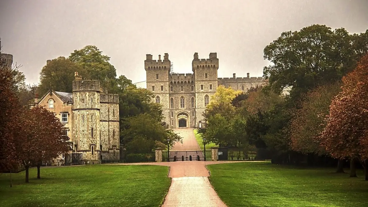 La famille royale d'Angleterre : mariages et destins