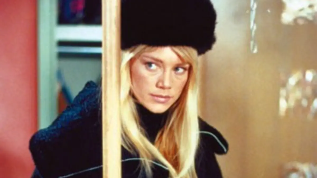 La femme Nikita S01E17 La guerre