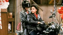 La fête à la maison S01E01 Une sacrée équipe