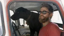 Visuel de La fille sur la brique de lait