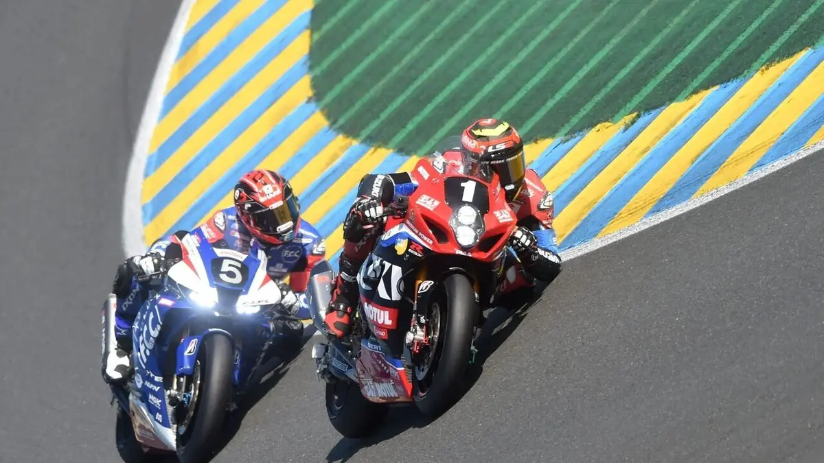 La fin de la course Motocyclisme 24 Heures du Mans 2026