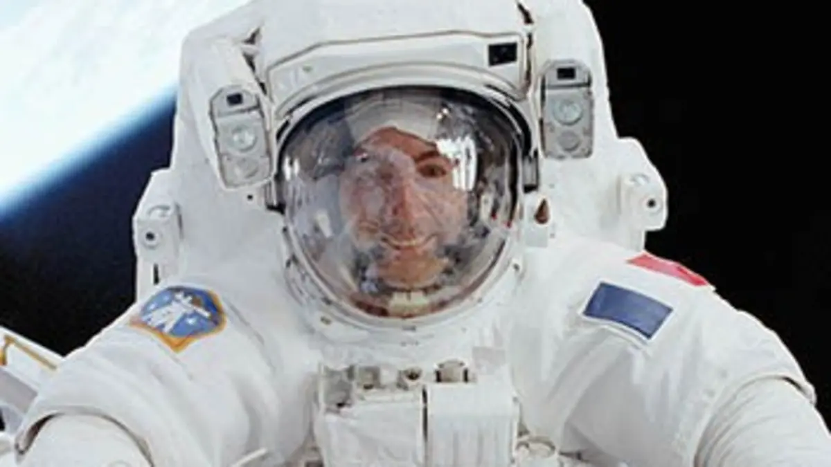 La France et l'espace : 50 ans de conquête E03 L'espace sur terre