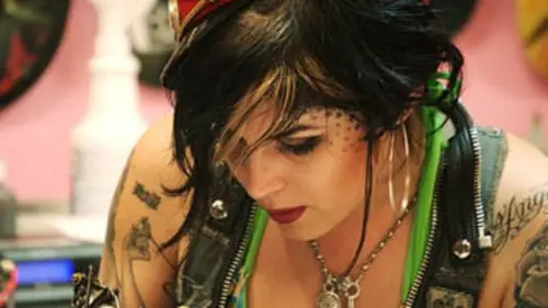 LA Ink Episode 7 : L'opération de Pixie