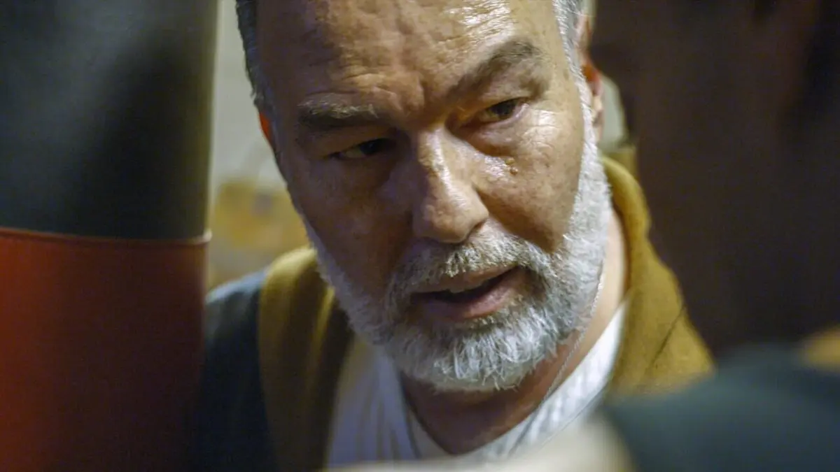 La justice les yeux dans les yeux