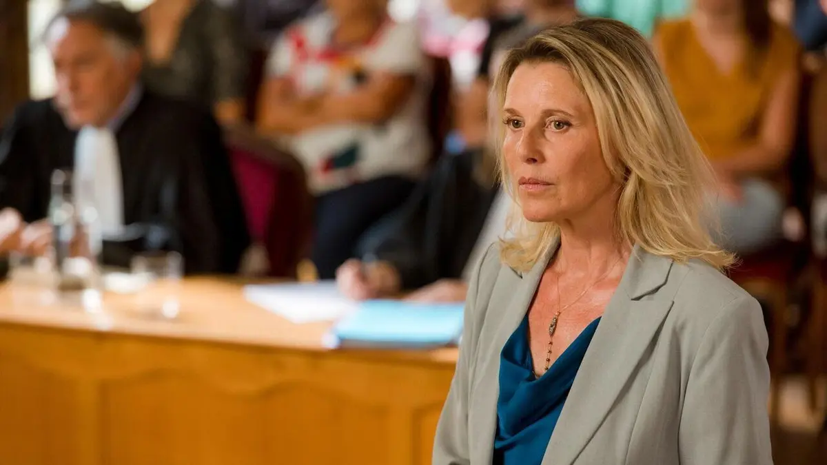 Visuel de La loi de... La loi de Marion : Insécurité rapprochée