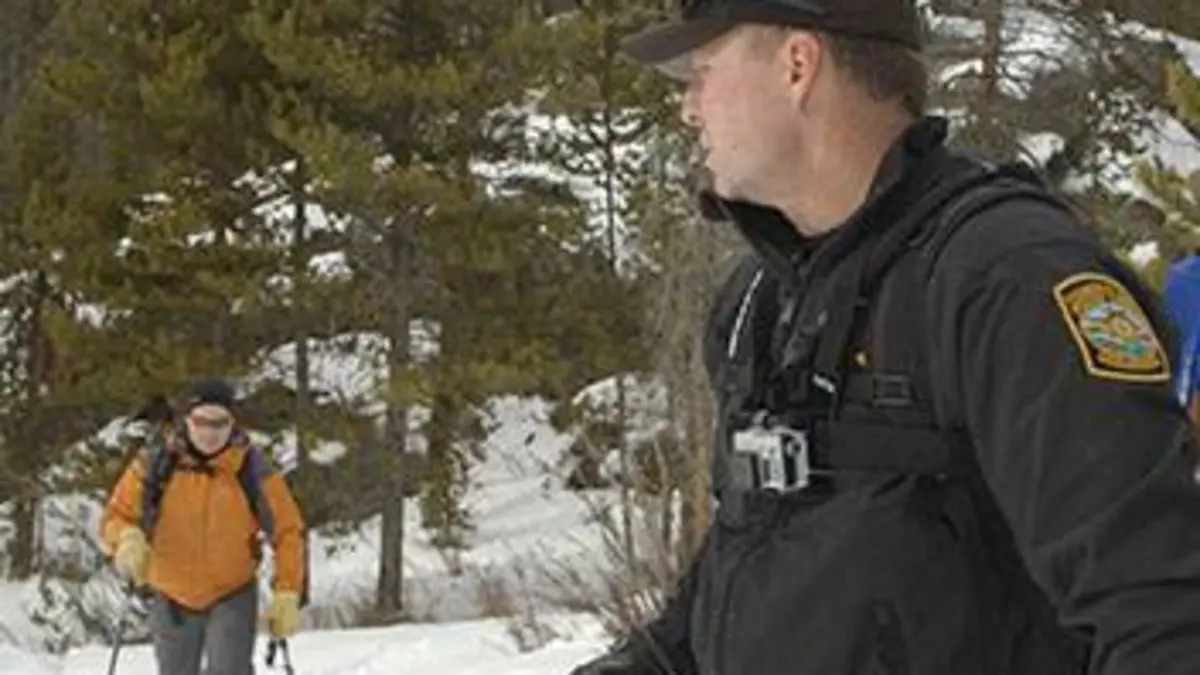 La loi des rocheuses S01E03 Chasse à l'homme