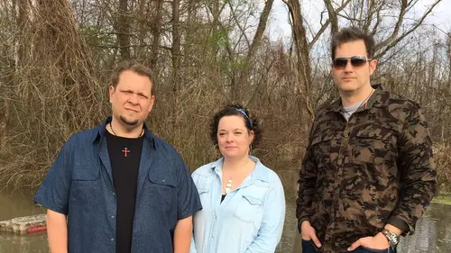 Casting La malédiction de Morgan City L'homme en noir