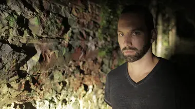 La malédiction de Shepherdstown S01E05 Derrière toi
