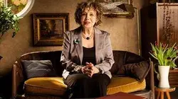 La minute vieille S08E19 Premier client