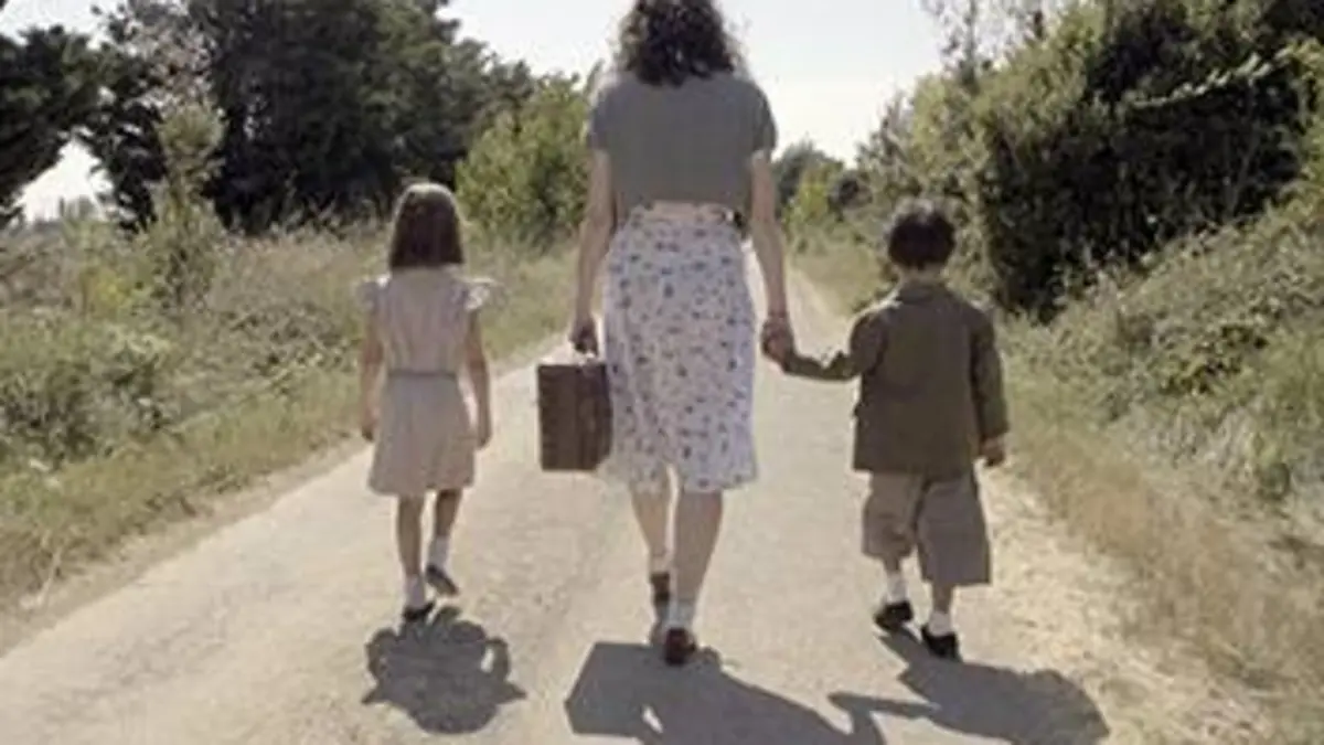 La passeuse des Aubrais, 1942