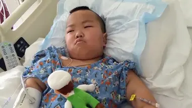 Opération du cerveau pour Alex