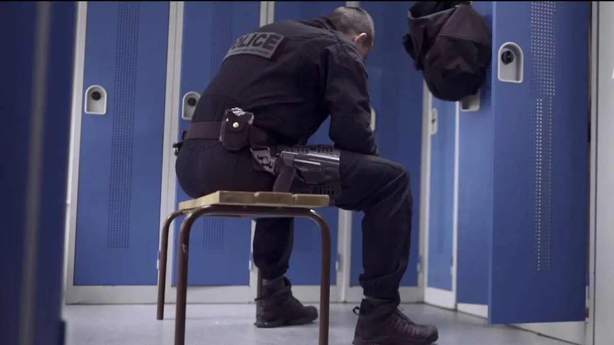 La police... sur le fil