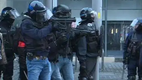 La police va-t-elle (vraiment) craquer ?