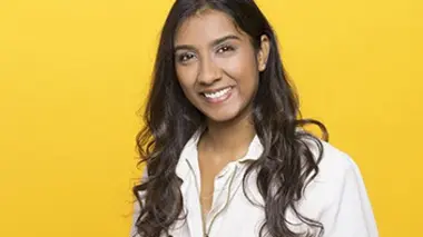 Episode 28 : Poireaux fondants, mousseline d'igname avec Malika Mena