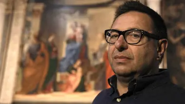 Des pénitents, du macabre et des madones