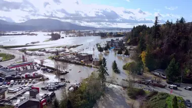 La route de l'enfer : Canada Wreck and Rebuild