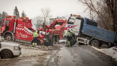 La route de l'enfer : Norvège Chaos dans la montagne