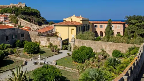 Casting La route Napoléon, de l'île d'Elbe aux Tuileries