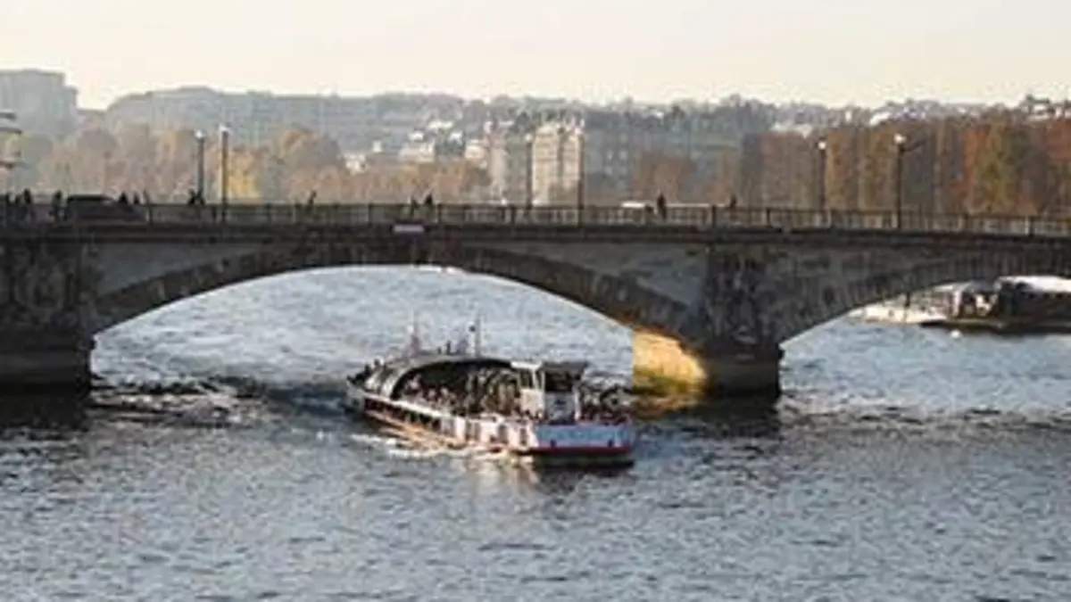 La Seine, la plus grande avenue du monde