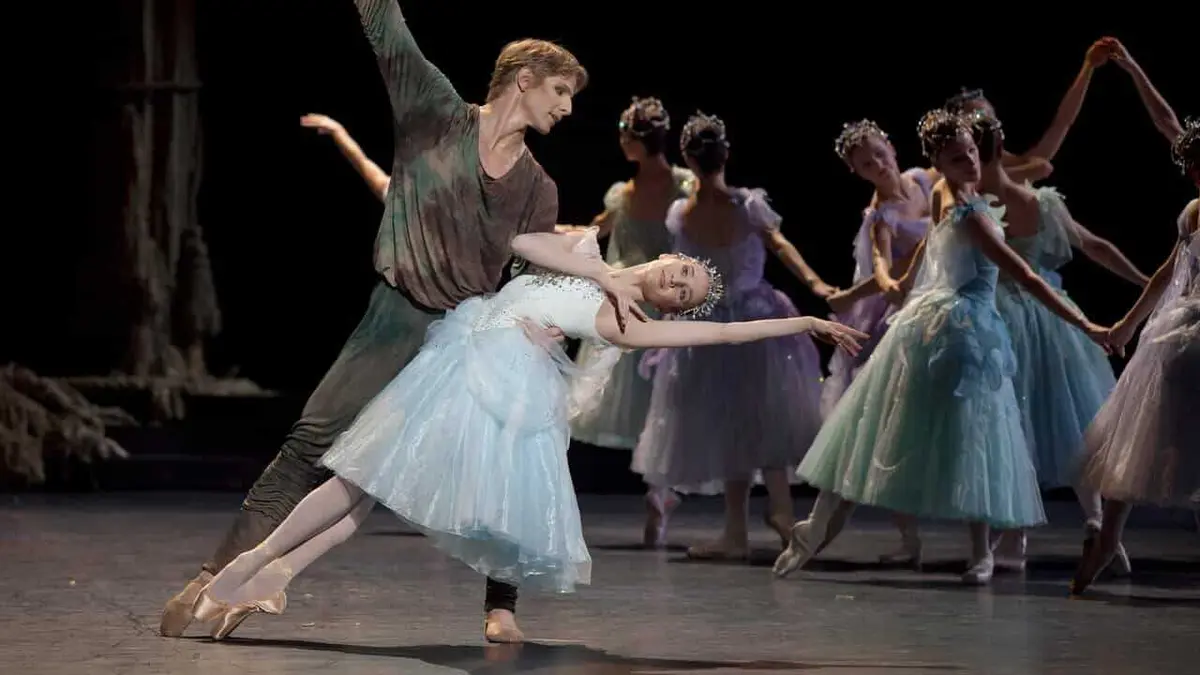 La source : Un ballet à l'Opéra de Paris