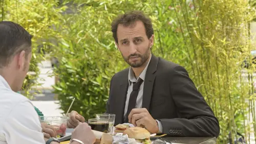 La stagiaire S01E02 Bien d'exception