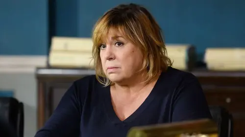 La stagiaire S11E02 Zone interdite