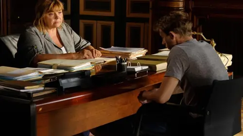 La stagiaire S03E04 Le pensionnat