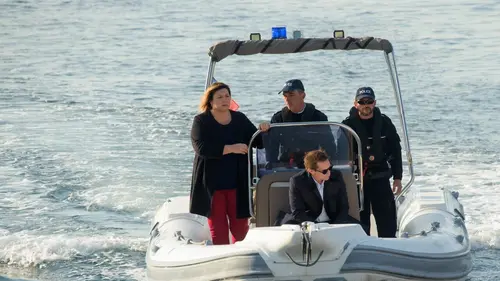 La stagiaire S03E06 Bulle d'air en streaming