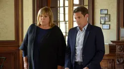 La stagiaire S07E04 Retour à la nature