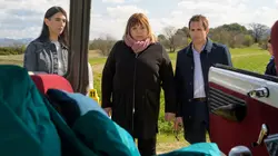 La stagiaire S08E01 La vie est ailleurs