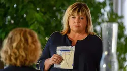 La stagiaire S05E07 Noces funèbres