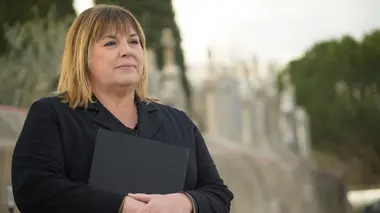 La stagiaire S08E01 La vie est ailleurs