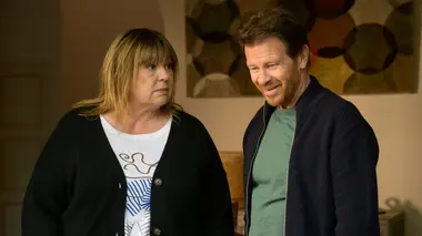 La stagiaire S10E01 Un avenir tout tracé