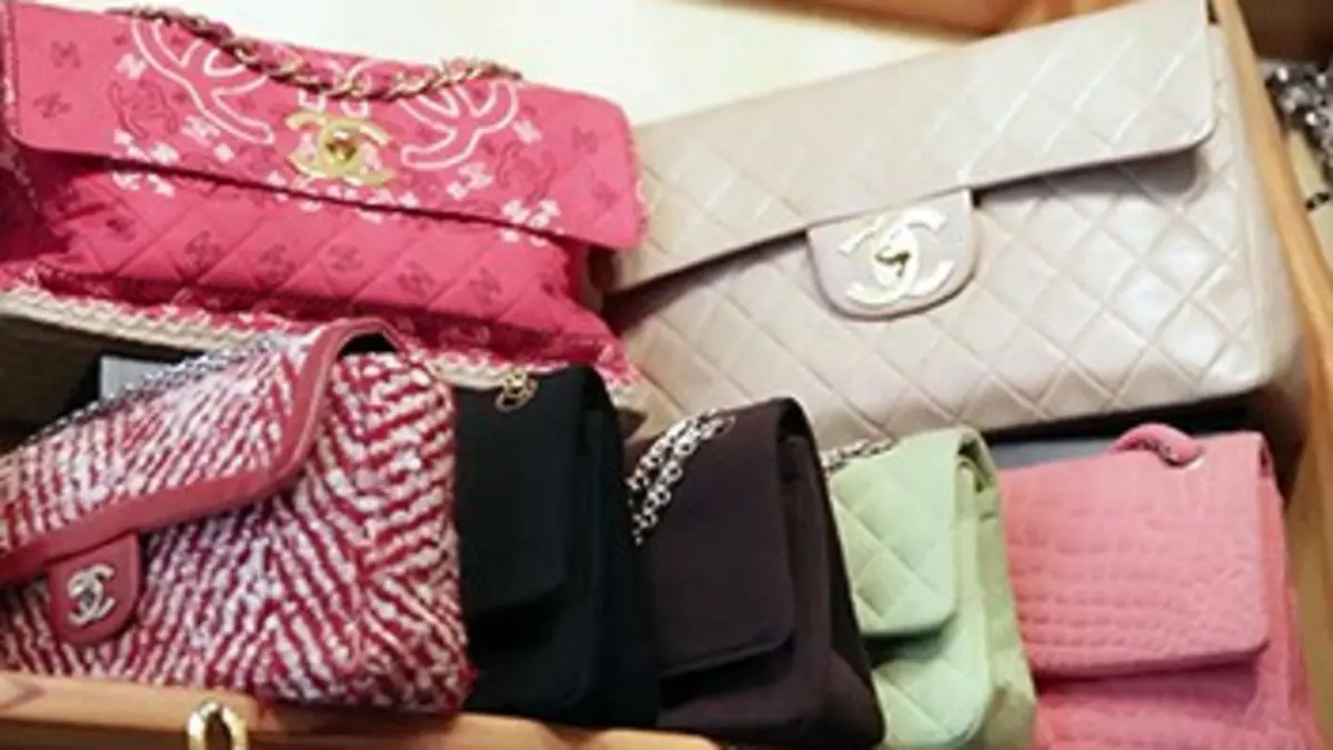 La tête dans le sac