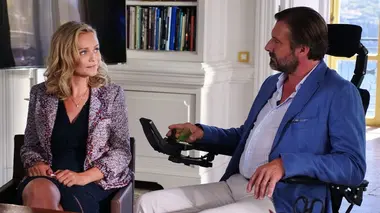 La vengeance aux yeux clairs S02E03 Descente aux enfers