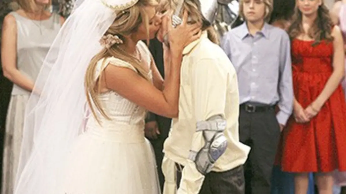 La vie de croisière de Zack et Cody S01E13 La vie de croisière de Maddie